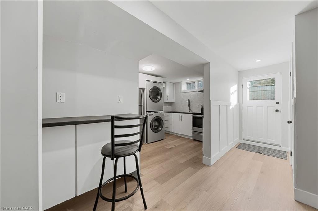 Lower-19 Elm Ridge Drive, Kitchener, ON - Indoor Photo Showing Laundry Room