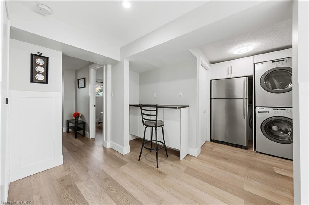 Lower-19 Elm Ridge Drive, Kitchener, ON - Indoor Photo Showing Laundry Room