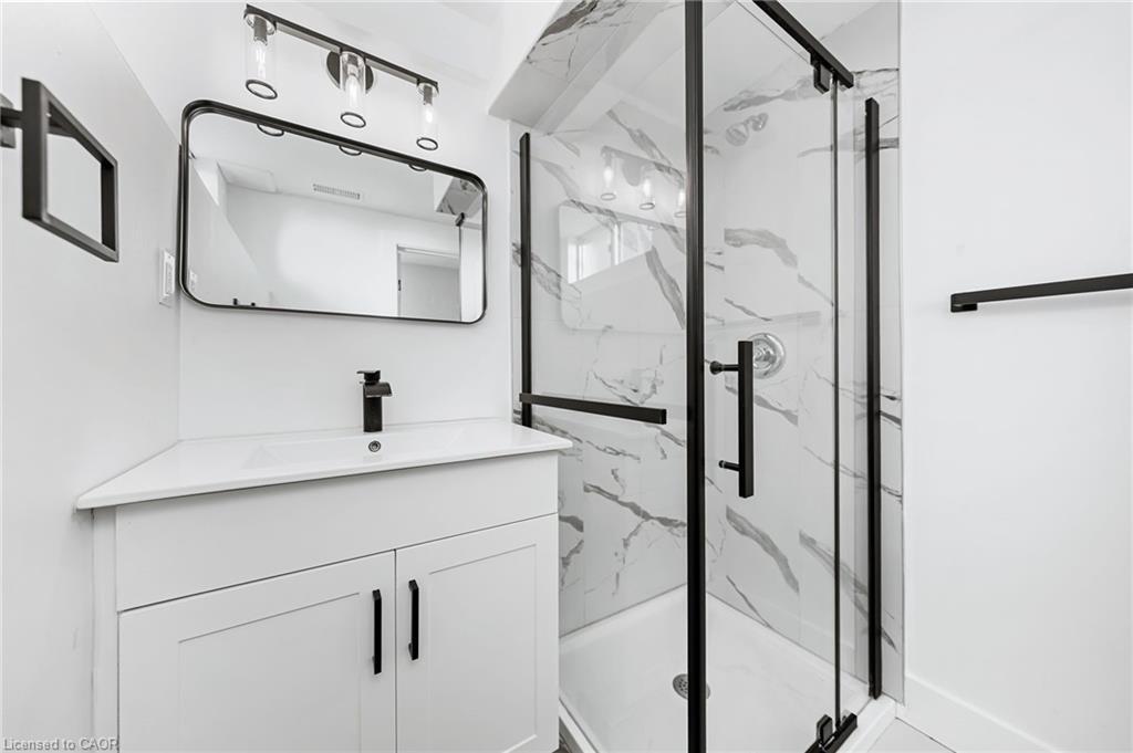 Lower-19 Elm Ridge Drive, Kitchener, ON -