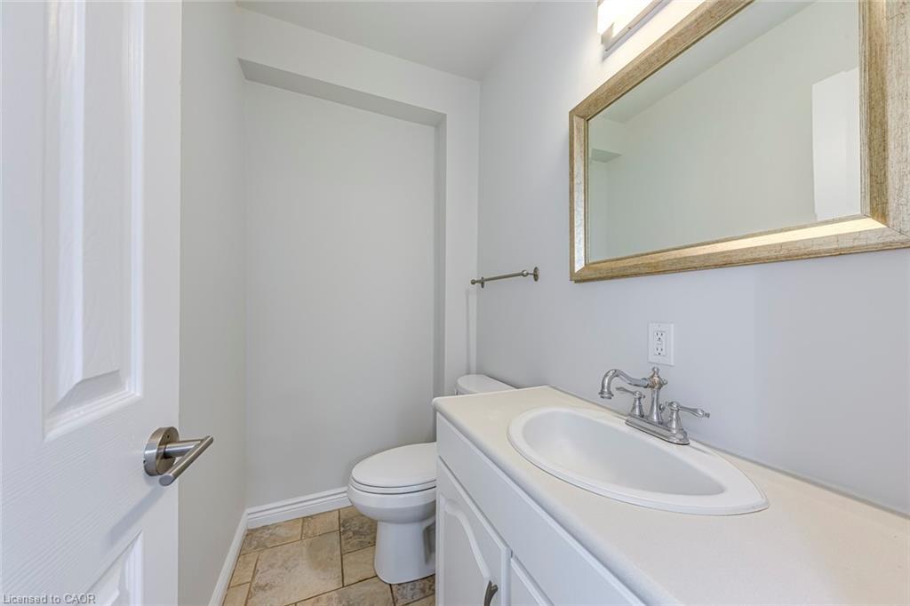 435 Maple Avenue, Oakville, ON - Indoor Photo Showing Bathroom