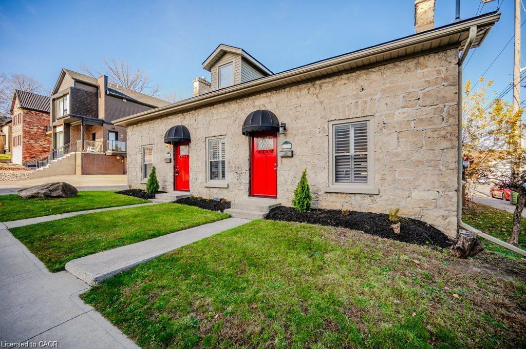 16-18 St Andrews Street, Cambridge, ON - Outdoor With Facade