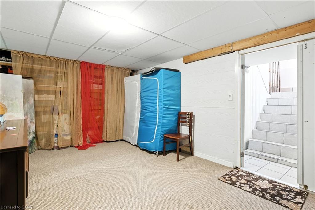 39 Clayburn Avenue, St. Catharines, ON - Indoor