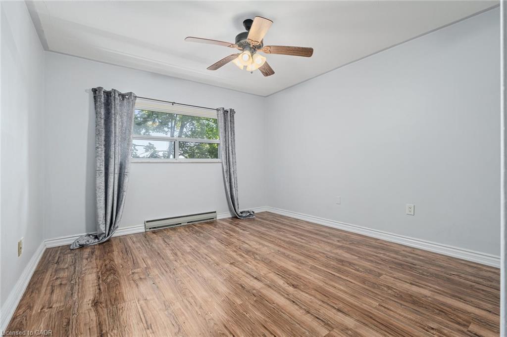 203-11 Woodman Drive, Hamilton, ON - Indoor Photo Showing Other Room