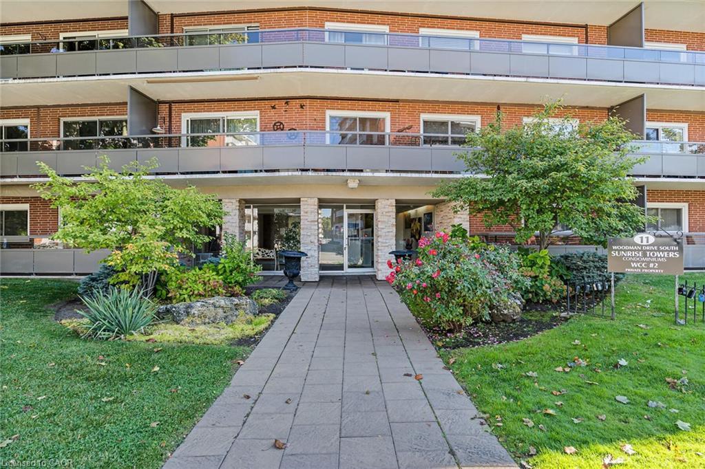 203-11 Woodman Drive, Hamilton, ON - Outdoor