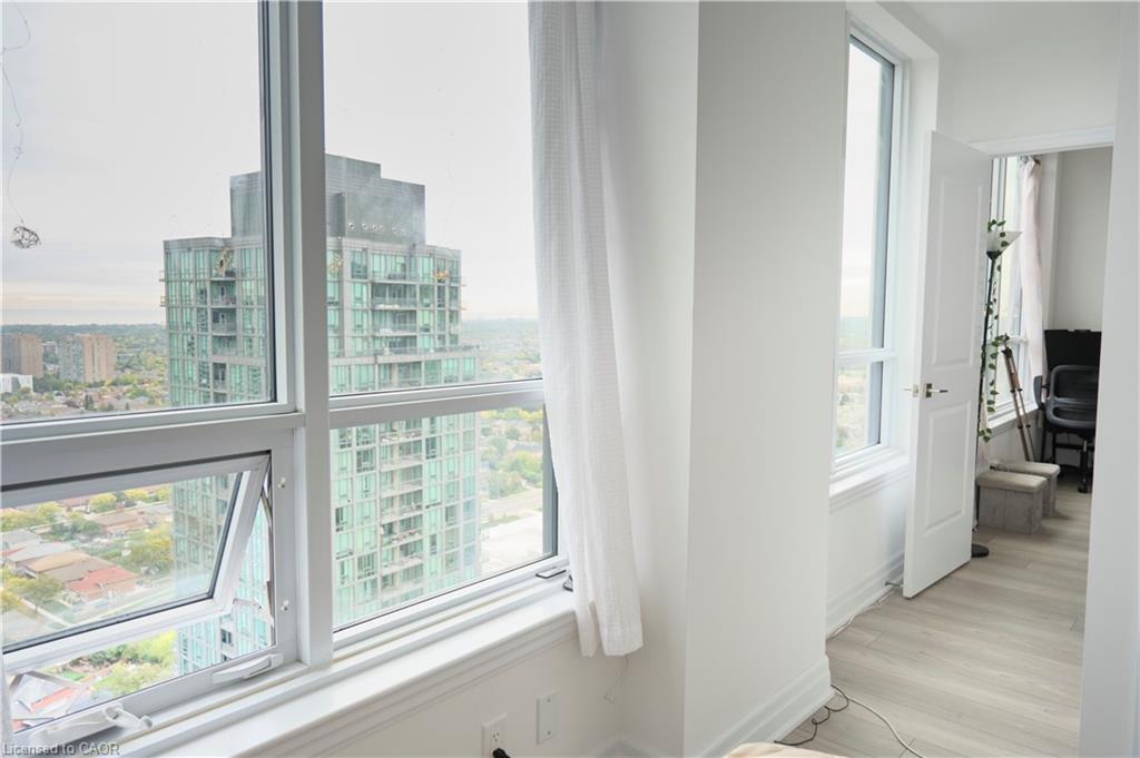 3005-36 Elm Drive, Mississauga, ON - Indoor Photo Showing Other Room