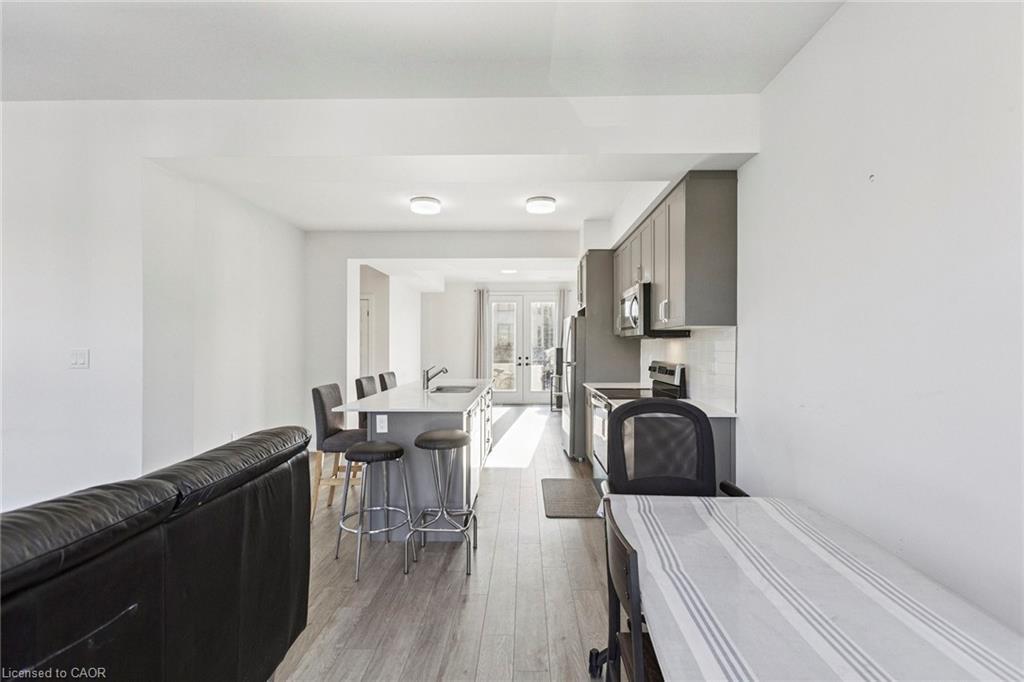 62-99 Roger Street, Waterloo, ON - Indoor