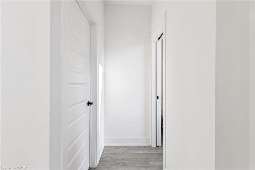 62-99 Roger Street, Waterloo, ON - Indoor Photo Showing Other Room