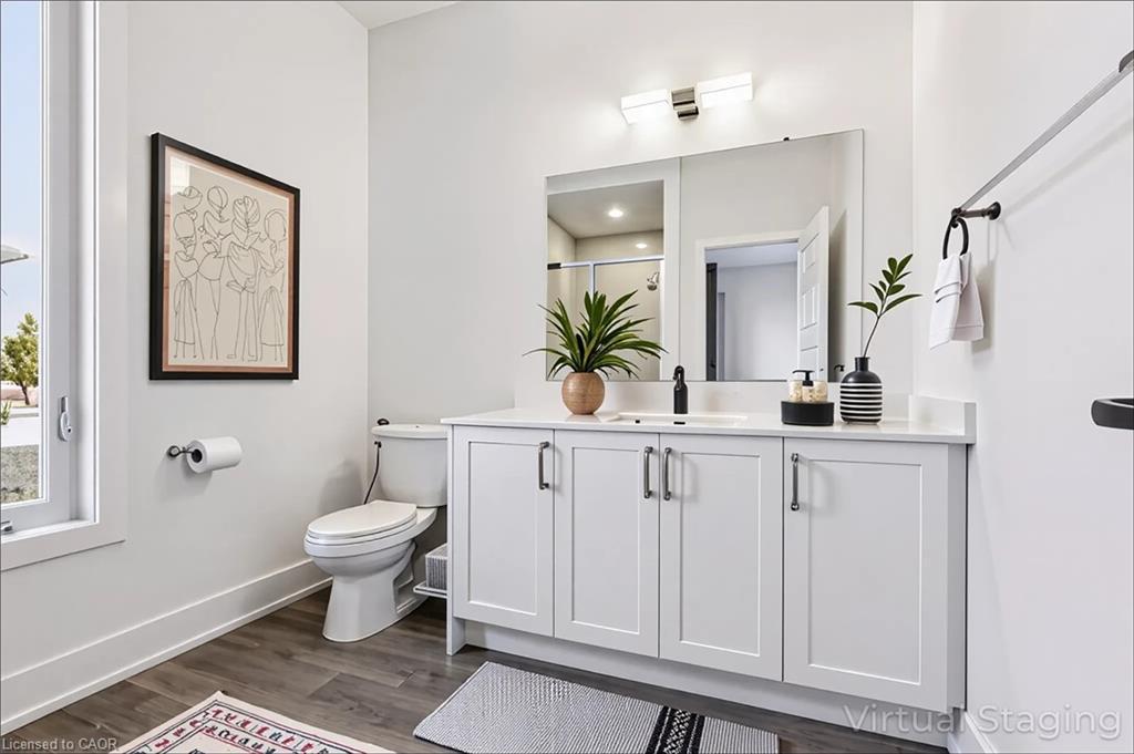 62-99 Roger Street, Waterloo, ON - Indoor Photo Showing Bathroom