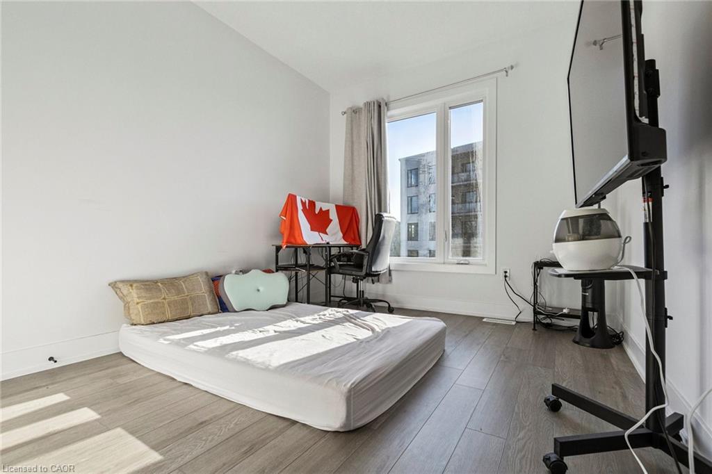 62-99 Roger Street, Waterloo, ON - Indoor