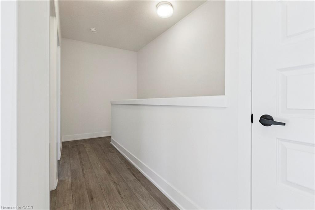 62-99 Roger Street, Waterloo, ON - Indoor Photo Showing Other Room