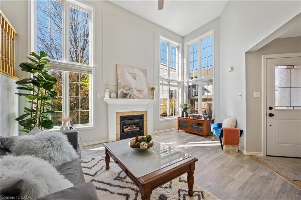409 Laurel Gate Drive, Waterloo, ON - Indoor Photo Showing Living Room With Fireplace