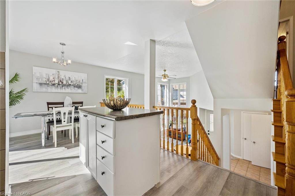 409 Laurel Gate Drive, Waterloo, ON - Indoor Photo Showing Other Room