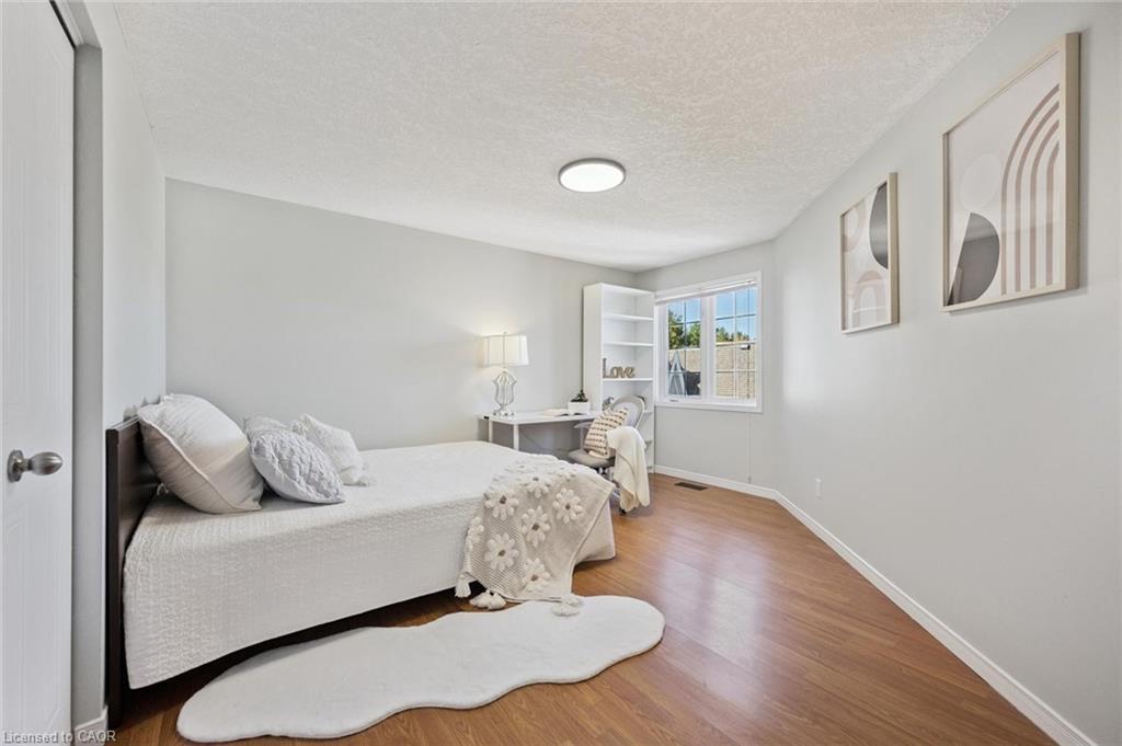 409 Laurel Gate Drive, Waterloo, ON - Indoor Photo Showing Bedroom