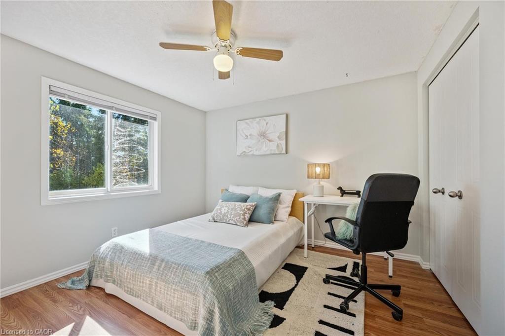 409 Laurel Gate Drive, Waterloo, ON - Indoor Photo Showing Bedroom