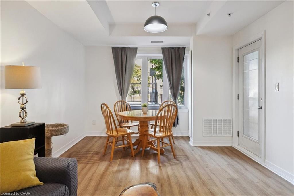 102-70 Stewart Street, Oakville, ON - Indoor Photo Showing Other Room