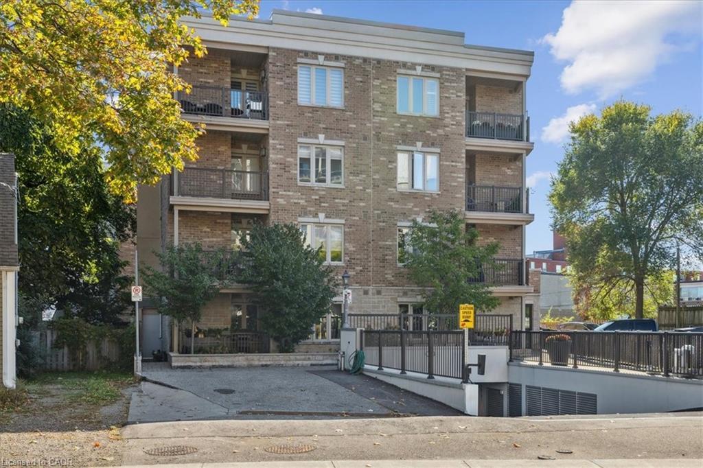 102-70 Stewart Street, Oakville, ON - Outdoor With Balcony