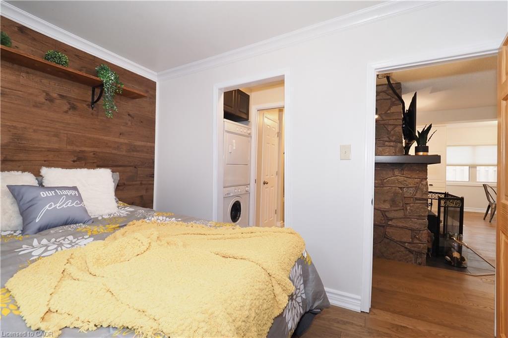 50 Holly Trail, Puslinch, ON - Indoor Photo Showing Bedroom