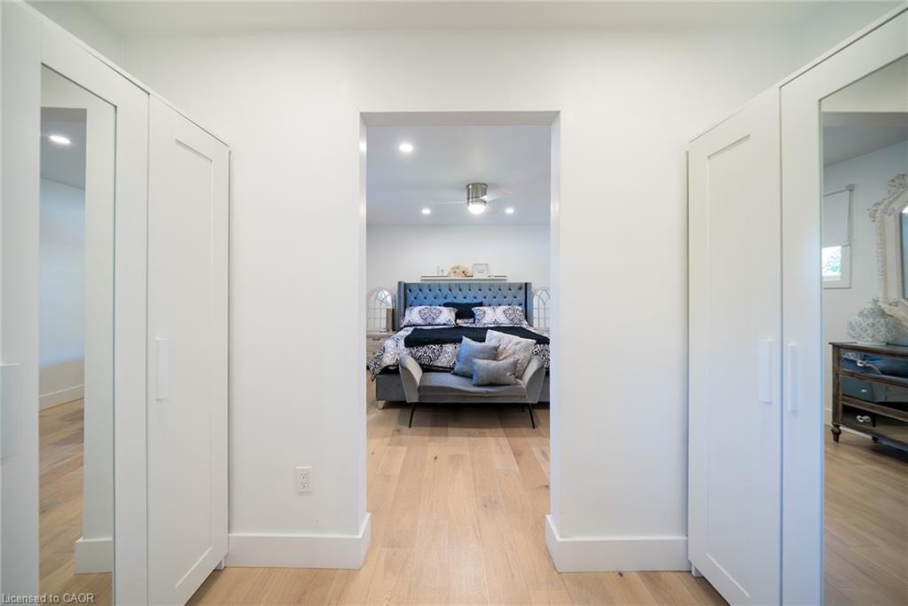 662 Mohawk Road W, Hamilton, ON - Indoor