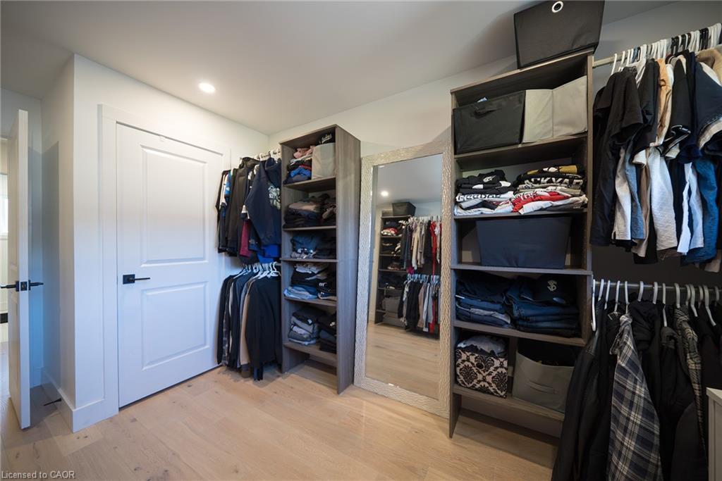 662 Mohawk Road W, Hamilton, ON - Indoor