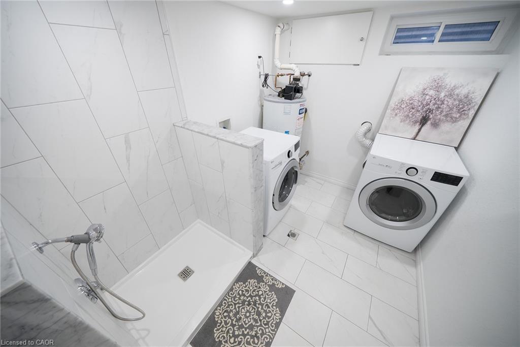 662 Mohawk Road W, Hamilton, ON - Indoor Photo Showing Laundry Room