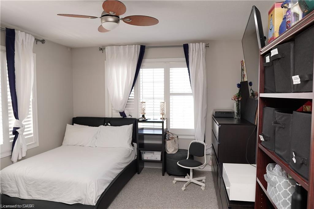 11 Aitken Court, Fergus, ON - Indoor Photo Showing Bedroom