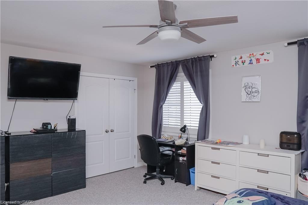 11 Aitken Court, Fergus, ON - Indoor