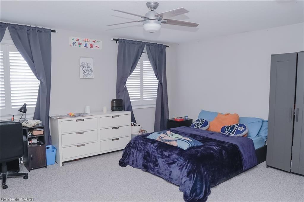 11 Aitken Court, Fergus, ON - Indoor Photo Showing Bedroom