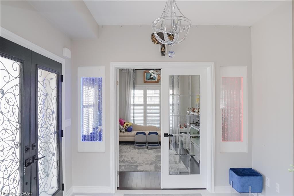 11 Aitken Court, Fergus, ON - Indoor Photo Showing Other Room