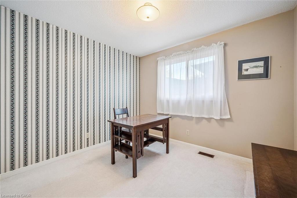 207 Laurentian Drive, Kitchener, ON - Indoor