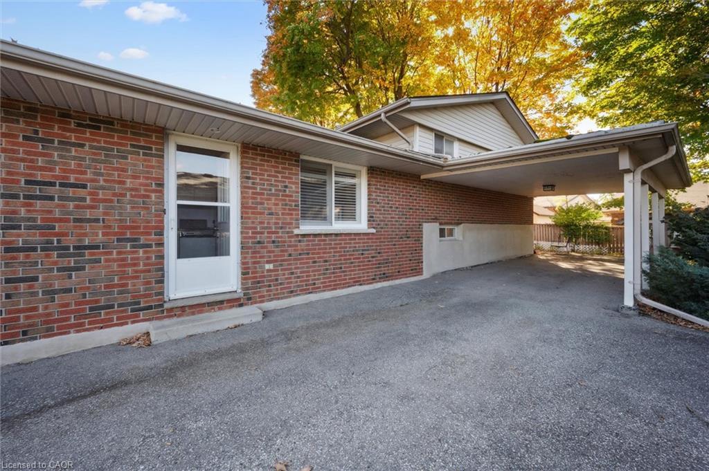 207 Laurentian Drive, Kitchener, ON - Outdoor With Exterior