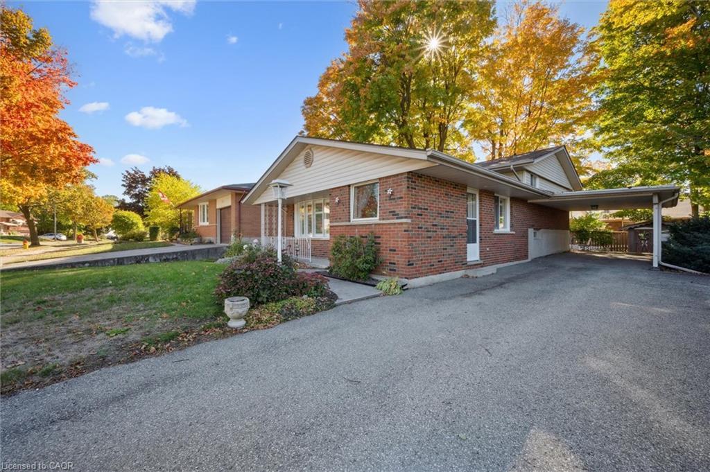 207 Laurentian Drive, Kitchener, ON - Outdoor