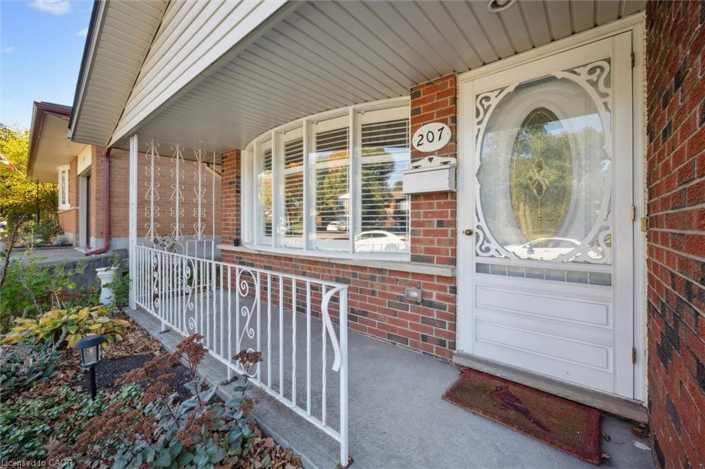 207 Laurentian Drive, Kitchener, ON - Outdoor With Exterior