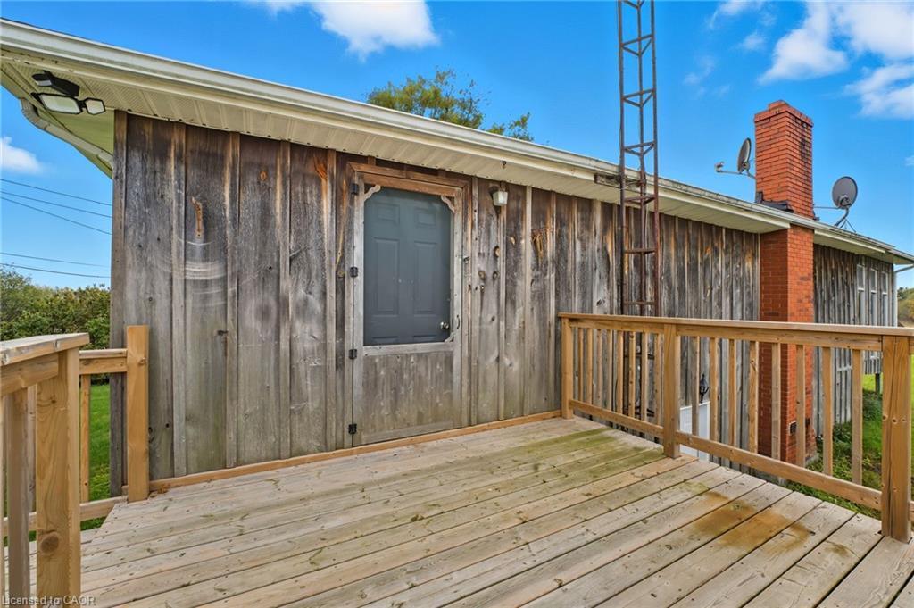 2091 6Th Concession Road W, Hamilton, ON - Outdoor With Deck Patio Veranda With Exterior