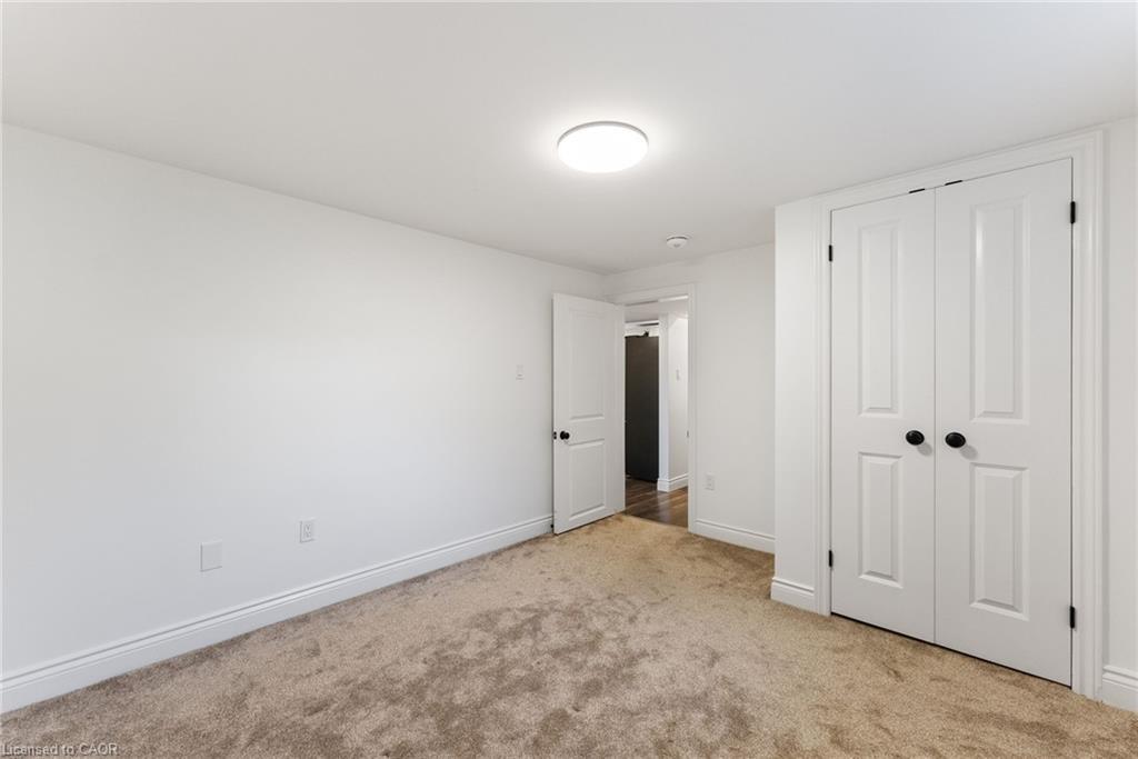 103 Wise Crescent, Hamilton, ON - Indoor Photo Showing Other Room