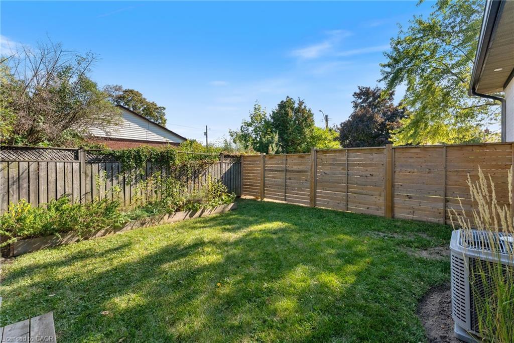 103 Wise Crescent, Hamilton, ON - Outdoor