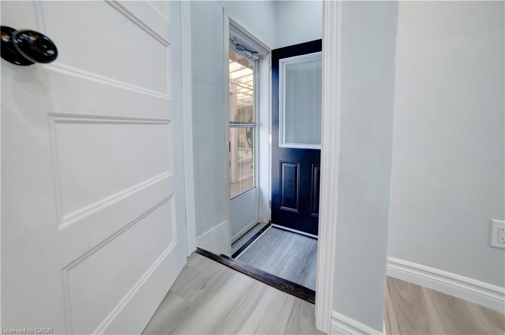 1676 Holley Crescent, Cambridge, ON - Indoor Photo Showing Other Room