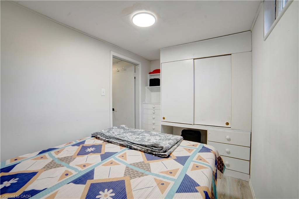 1676 Holley Crescent, Cambridge, ON - Indoor Photo Showing Bedroom