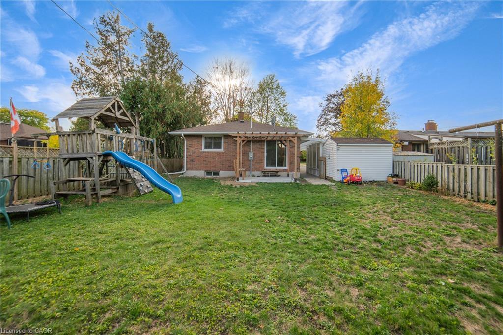1676 Holley Crescent, Cambridge, ON - Outdoor With Backyard