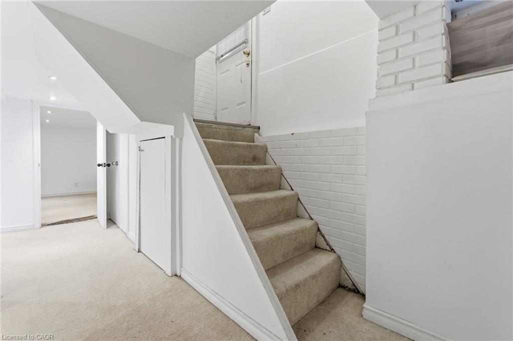 1-73 Stirton Street, Hamilton, ON - Indoor Photo Showing Other Room