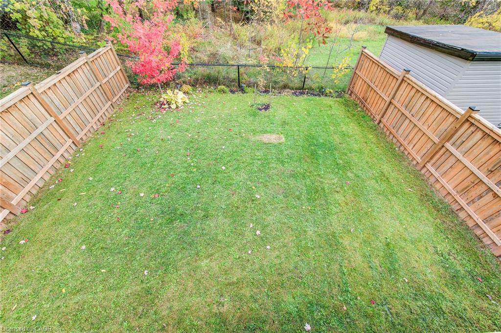 928 Chapel Hill Court, Kitchener, ON - Outdoor