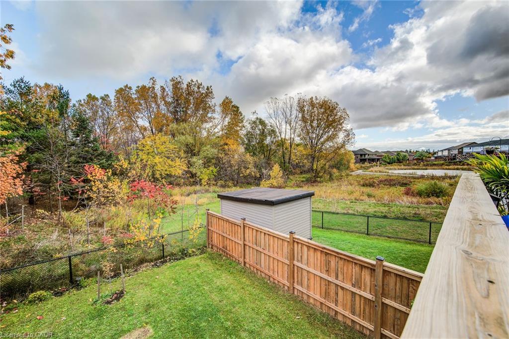 928 Chapel Hill Court, Kitchener, ON - Outdoor