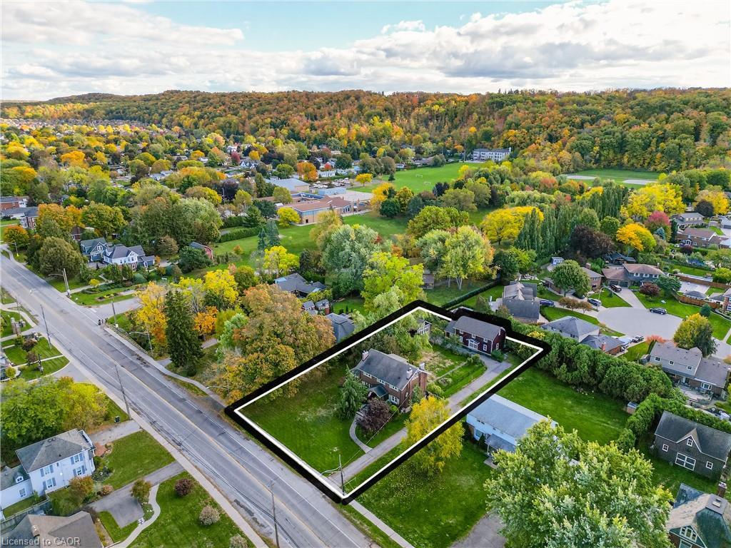 102 Main Street E, Grimsby, ON - Outdoor With View