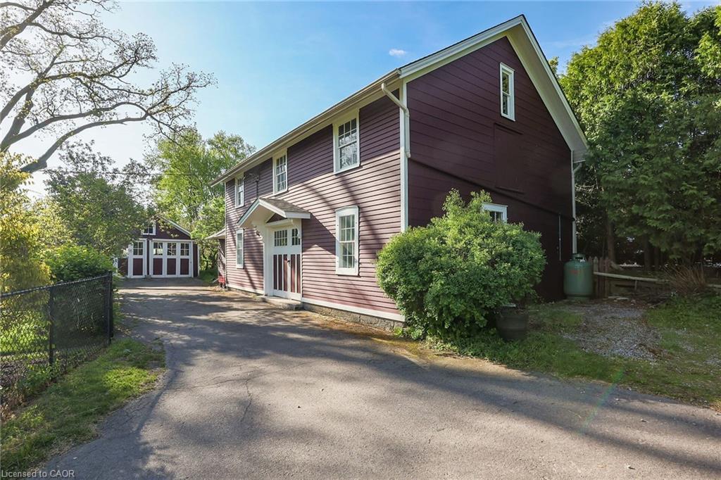 102 Main Street E, Grimsby, ON - Outdoor