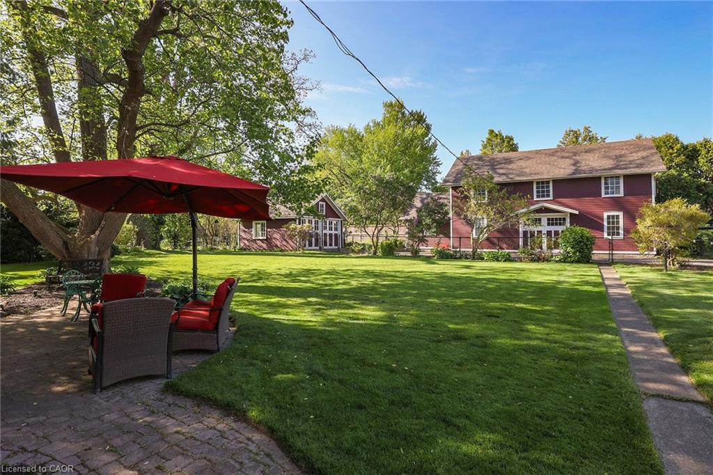 102 Main Street E, Grimsby, ON - Outdoor