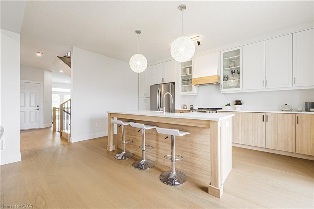 200 Benninger Drive, Kitchener, ON - Indoor Photo Showing Kitchen With Upgraded Kitchen