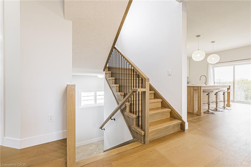 200 Benninger Drive, Kitchener, ON - Indoor Photo Showing Other Room