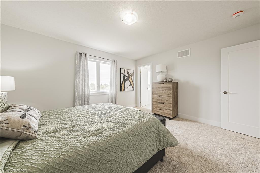 200 Benninger Drive, Kitchener, ON - Indoor Photo Showing Bedroom
