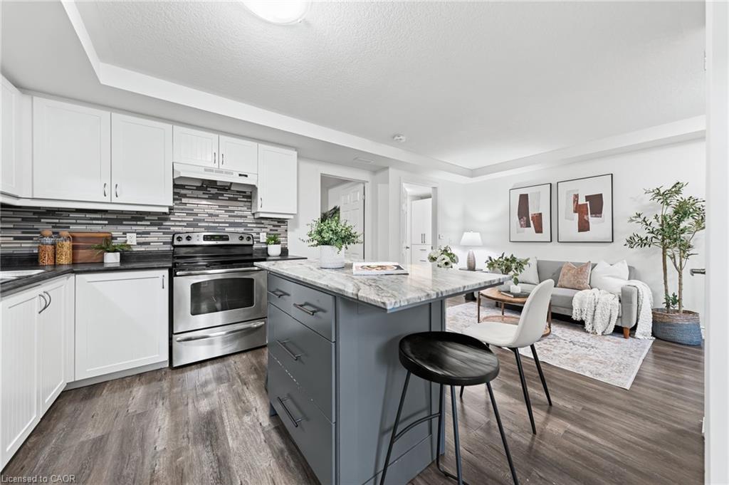 6E-1460 Highland Road W, Kitchener, ON - Indoor Photo Showing Kitchen With Upgraded Kitchen