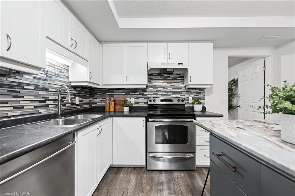 6E-1460 Highland Road W, Kitchener, ON - Indoor Photo Showing Kitchen With Double Sink