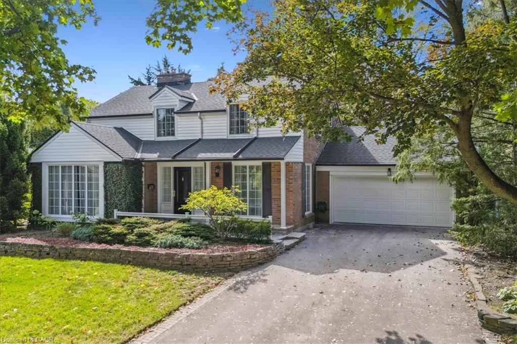 222 Strathcona Drive, Burlington, ON - Outdoor With Facade